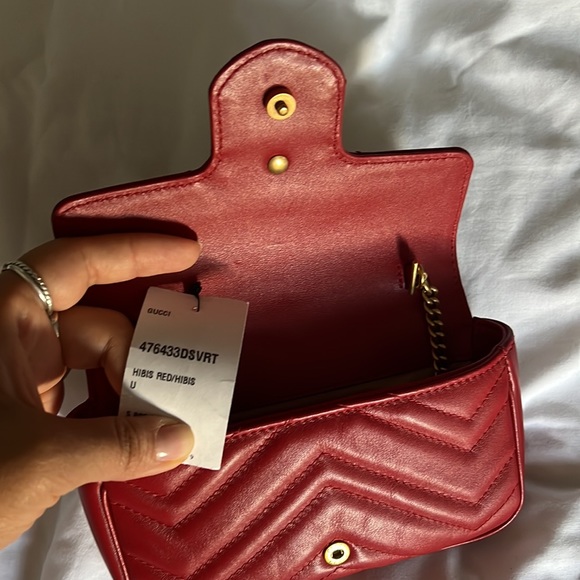 AUTHENTIC Gucci Marmont Red Flap Bag Quilted Mini ! LIKE NEW with tags - Picture 3 of 9